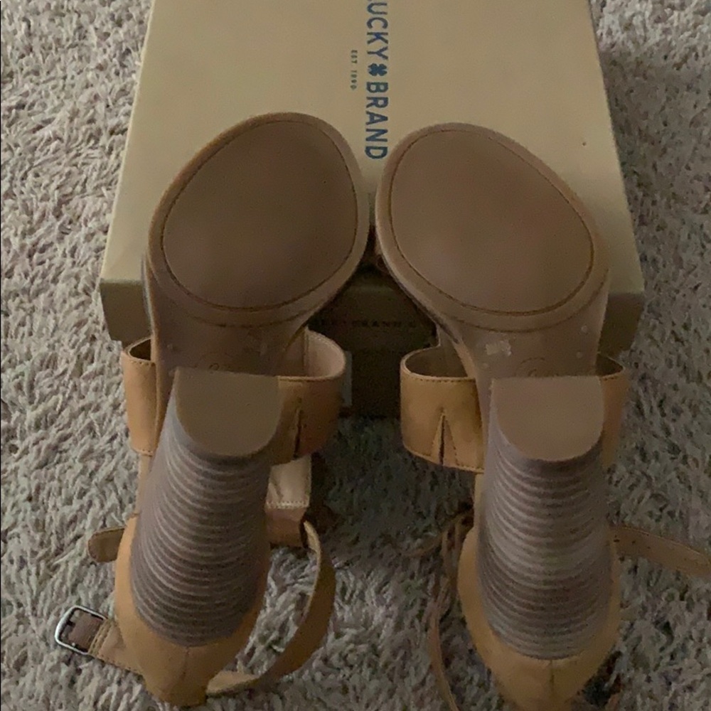 Lucky Brand Sandals - The LEESHA - Picture 4 of 7